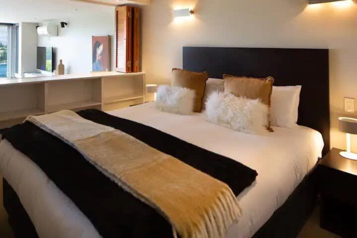 Stunning Lakeview 1 Bedroom Apartment Queenstown Zewnętrze zdjęcie