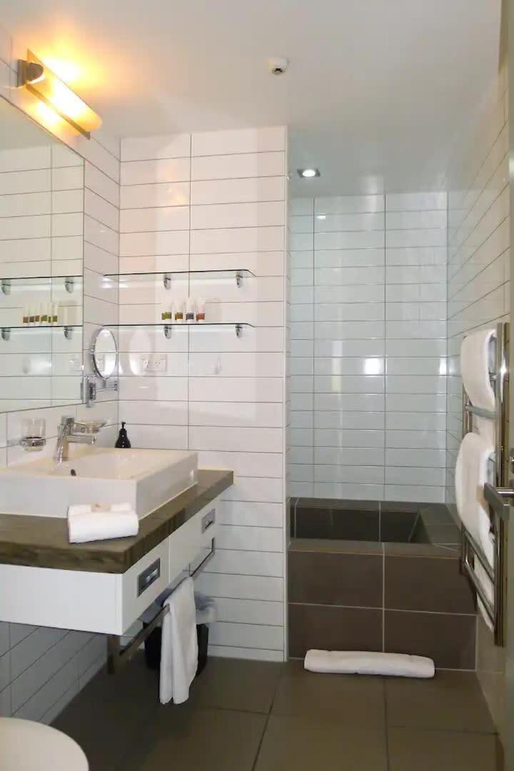 Stunning Lakeview 1 Bedroom Apartment Queenstown Zewnętrze zdjęcie
