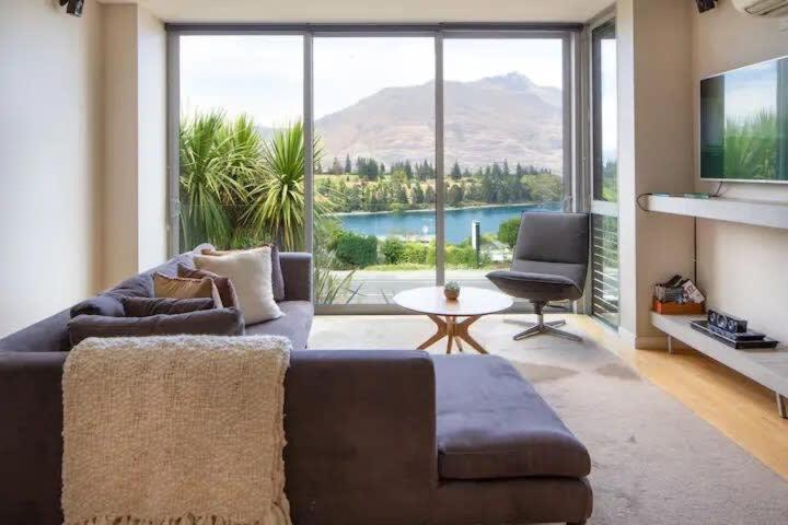 Stunning Lakeview 1 Bedroom Apartment Queenstown Zewnętrze zdjęcie